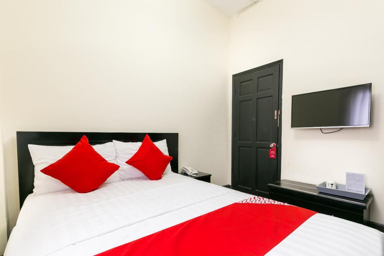 Oyo 438 Small Bay Hotel Ho Chi Minh-Byen Eksteriør billede