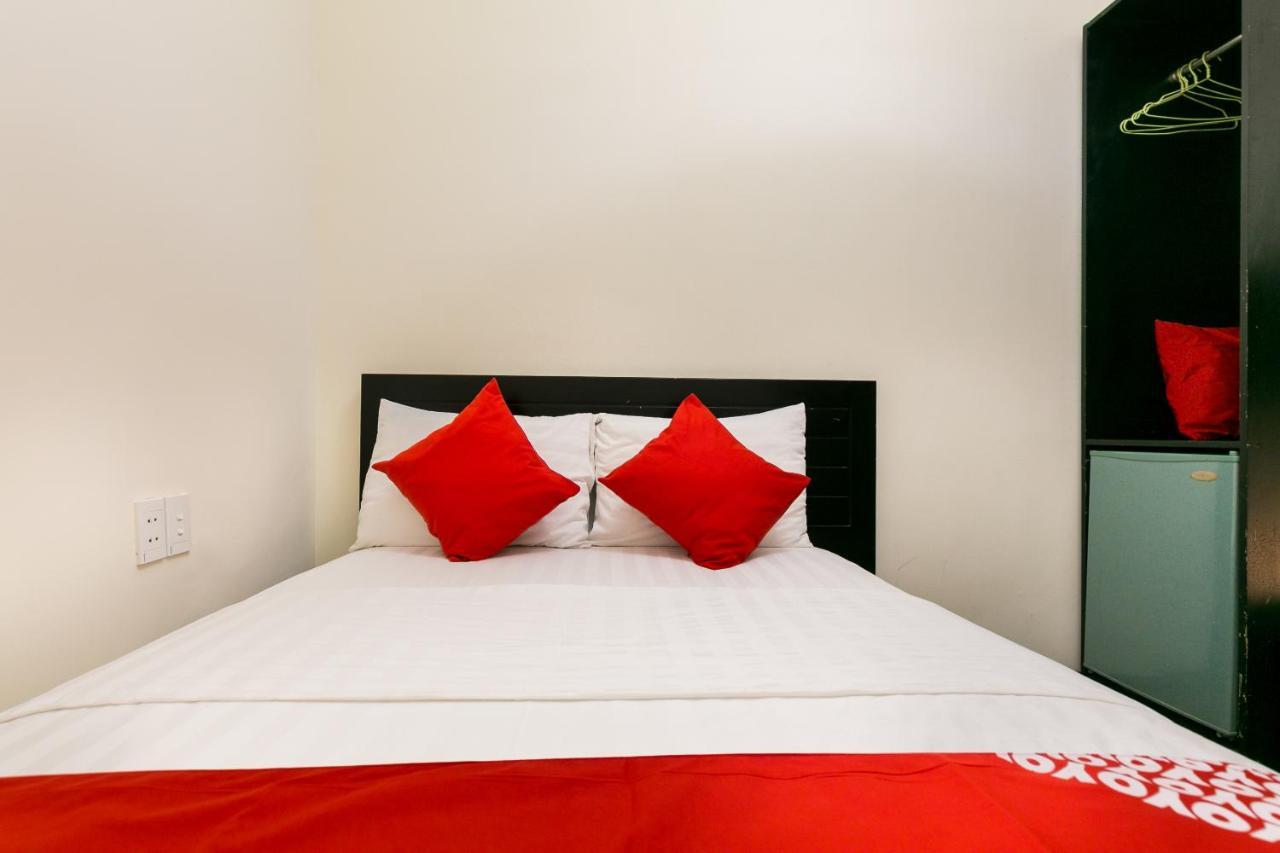 Oyo 438 Small Bay Hotel Ho Chi Minh-Byen Eksteriør billede