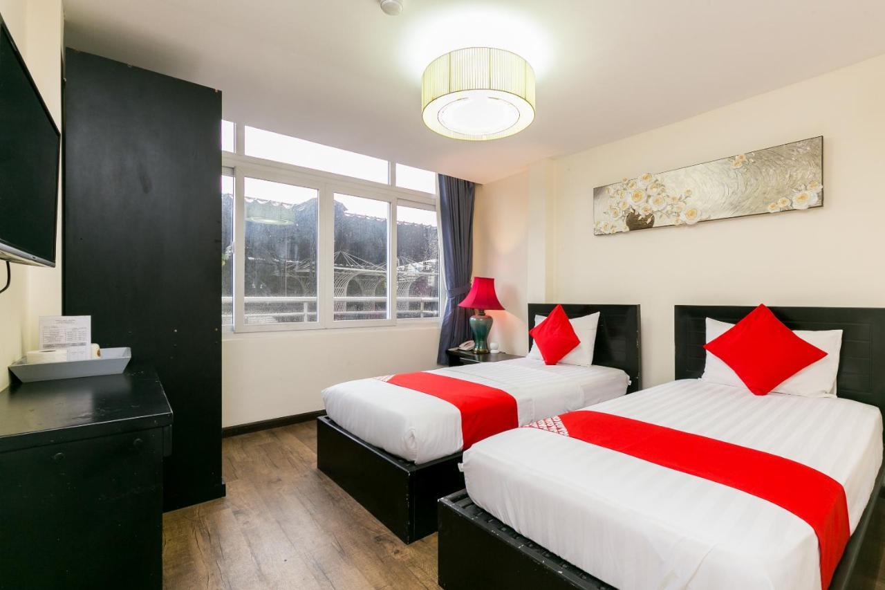 Oyo 438 Small Bay Hotel Ho Chi Minh-Byen Eksteriør billede