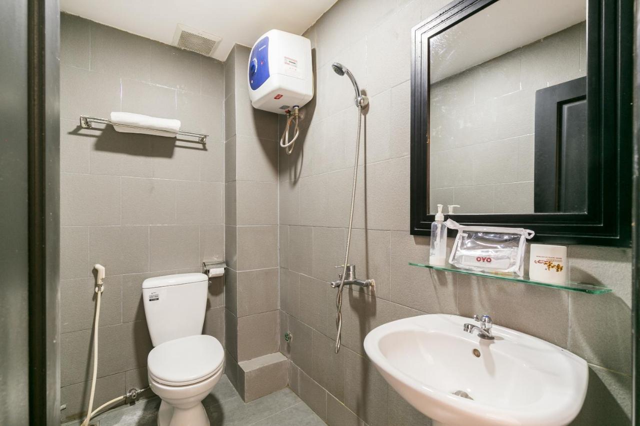 Oyo 438 Small Bay Hotel Ho Chi Minh-Byen Eksteriør billede